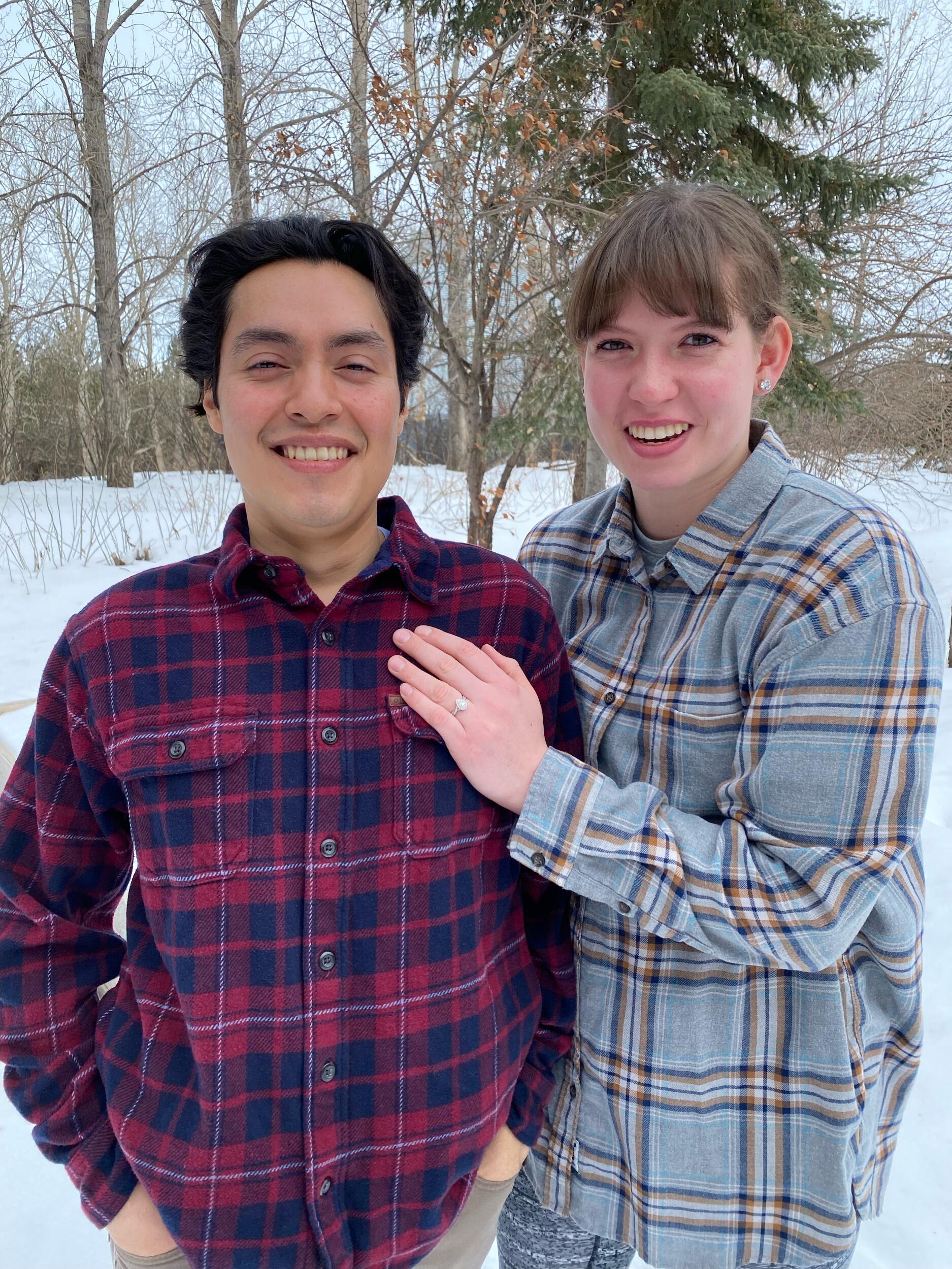 Max and Neline got engaged!