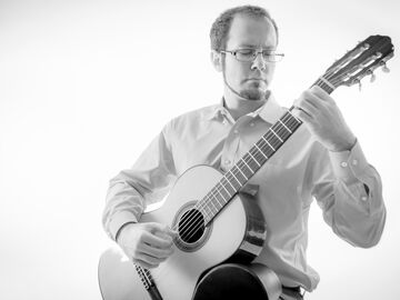 Derek Thomas Kennell - Classical Guitarist - Port Washington, WI - Hero Main