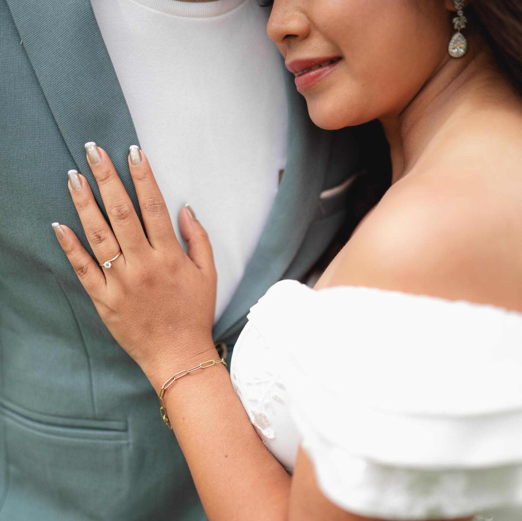 Just a few months after their eighth anniversary, Ariel finally decided it was time. One quiet evening, with the glow of lights surrounding them, he took Belen’s hand and poured his heart out about the years they had shared together—the struggles they overcame, the laughter that kept them strong, and the love that never wavered. Then, with a ring in his hand, he asked her to be his wife, sealing their eight-year journey with a promise of forever.