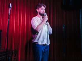 Michael Bevan - Stand Up Comedian - New York City, NY - Hero Gallery 4