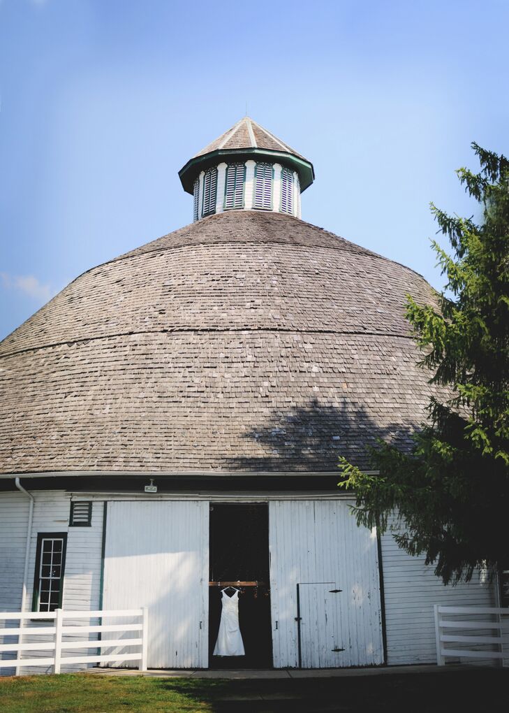 A Romantic Fall Orchard Wedding At The Historic Round Barn And