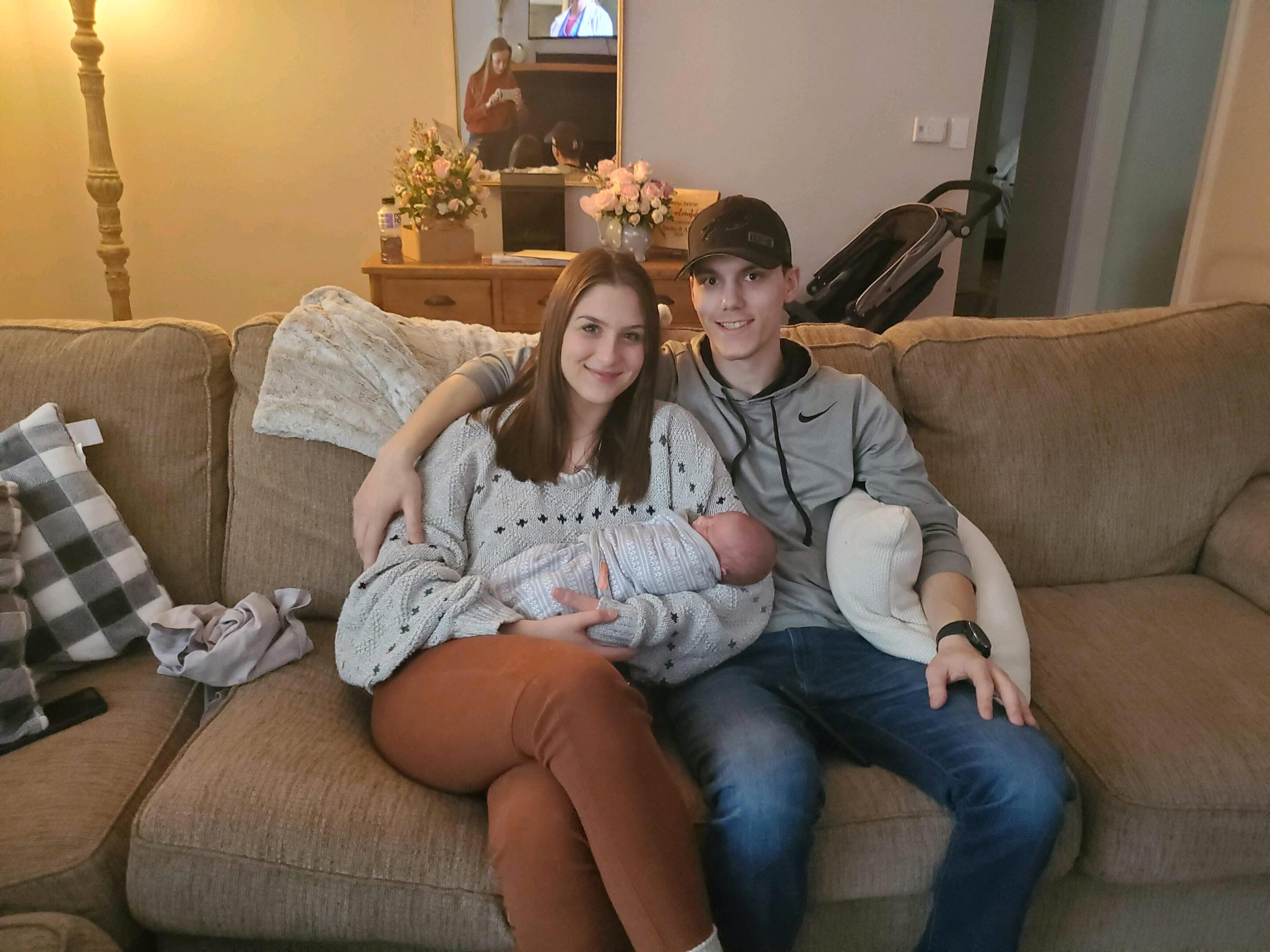Olivia Ryan Flagg entered the world, making Ryan and Leeann Aunt and Uncle! 