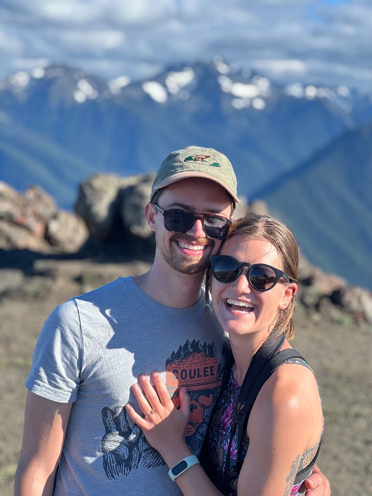 Also luckily, a couple hiked up Blue Mountain right after the proposal so we were able to capture this moment perfectly! :)
Now, they turned their vacation into a celebration!!