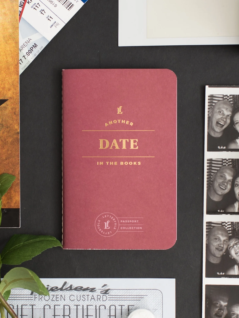 20 Touching Christmas Gifts For Your Girlfriend To Capture Her Heart
