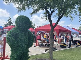 Tinytainment - Stilt Walker - Fort Worth, TX - Hero Gallery 2