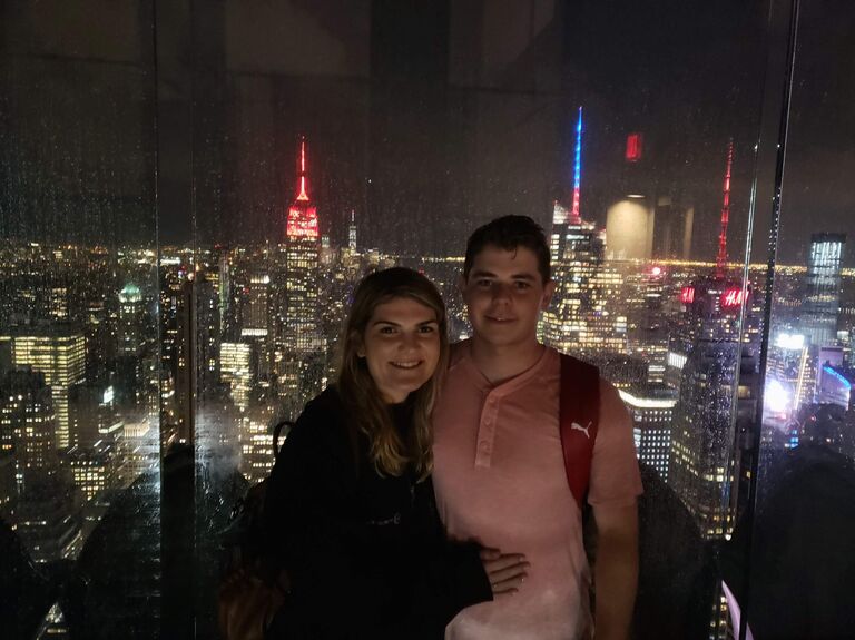 NYC Trip--->

This was our first solo trip! We went to NYC for several days and walked well over 30 miles total. 

***Fun Fact: This was Hannah's first time flying.***