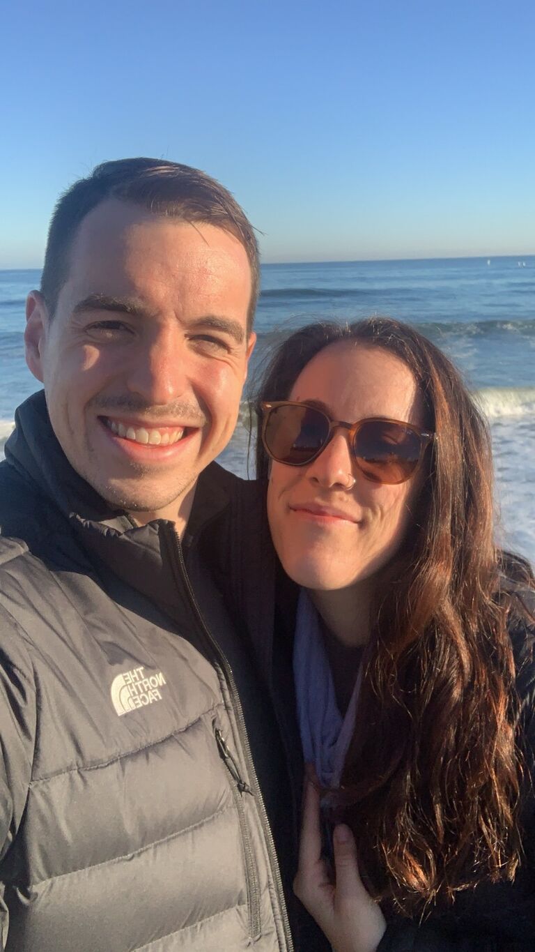 One of the million times Alex has dragged Steven to her hometown of LA.