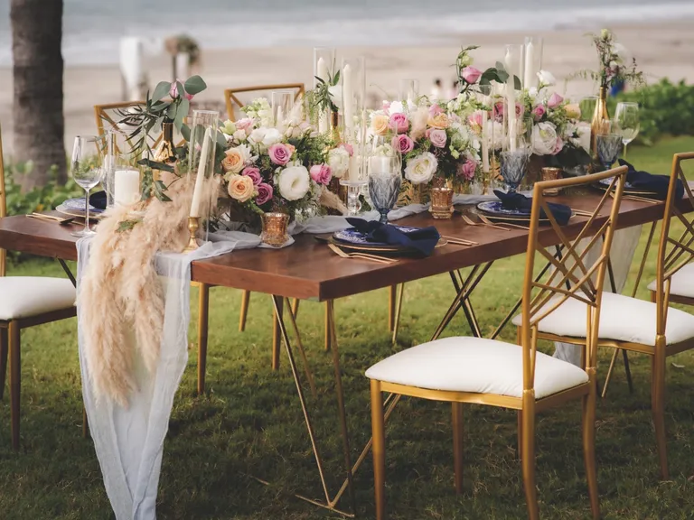 boho style tablescape