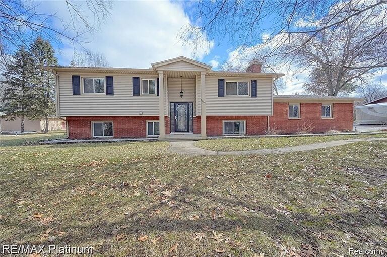 Bought a house!