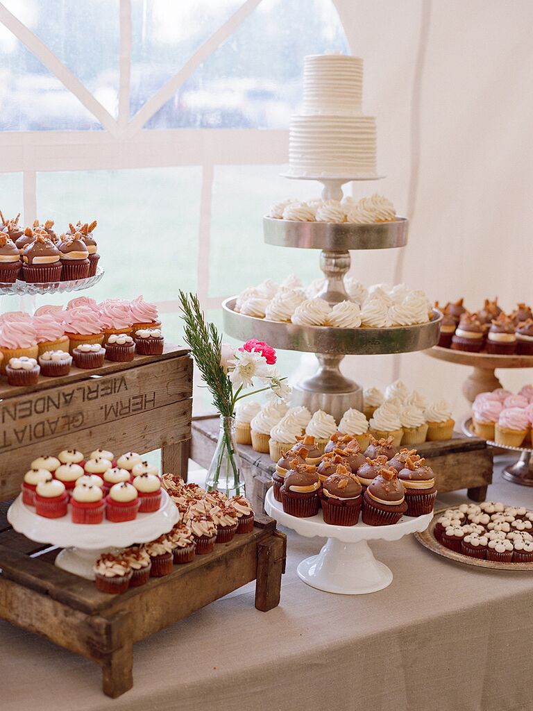 16 Wedding Cake Ideas With Cupcakes