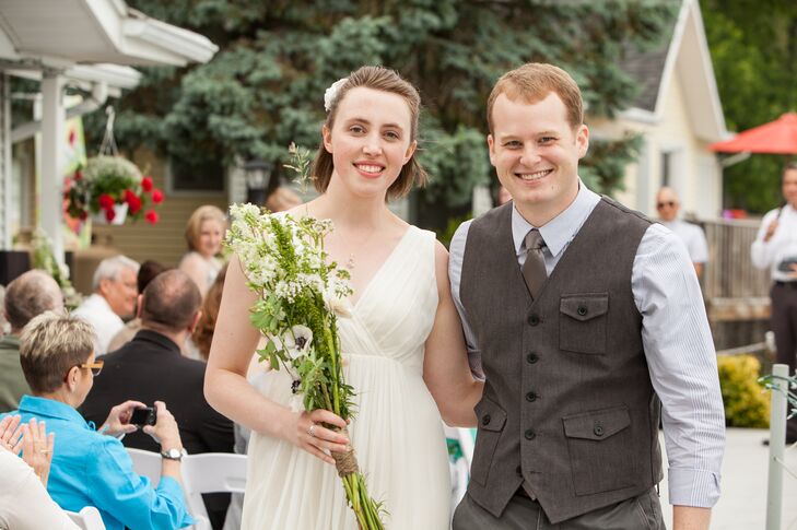 A Casual Rustic Wedding At Keuka Lake In Branchport New York