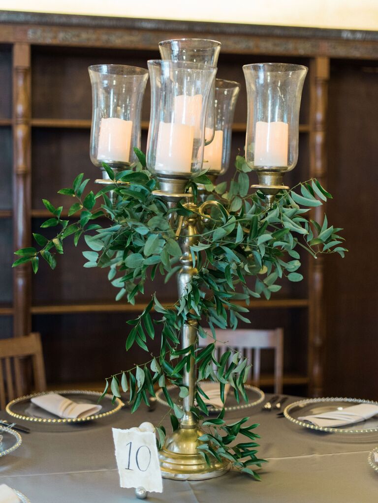 30 Greenery Centerpieces to Decorate Your Wedding Tabletops