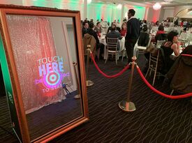 Infinite Entertainment Photo Booth - Photo Booth - Naperville, IL - Hero Gallery 1