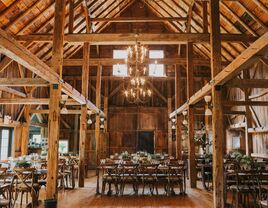 Barn wedding venue in North Yarmouth, Maine.