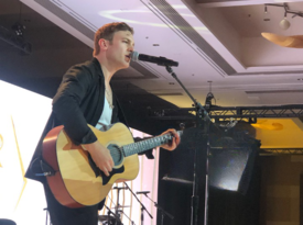 Chris Zurich - Acoustic Guitarist - Los Angeles, CA - Hero Gallery 1