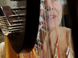 De Luna - Harpist - Hooksett, NH - Hero Gallery 1