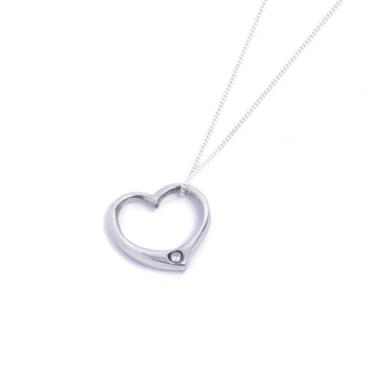 Pretty heart shaped necklace gift