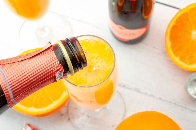 Mimosas champagne brunch party ideas