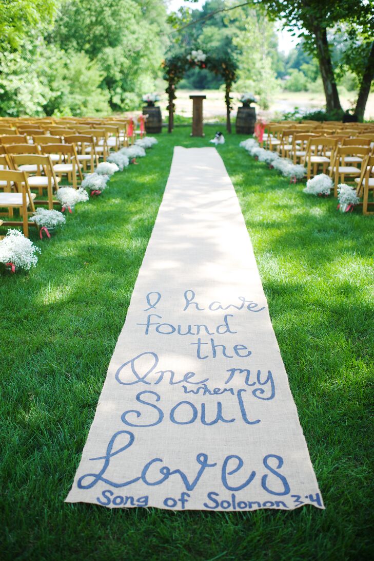 DIY Painted Burlap Aisle Runner