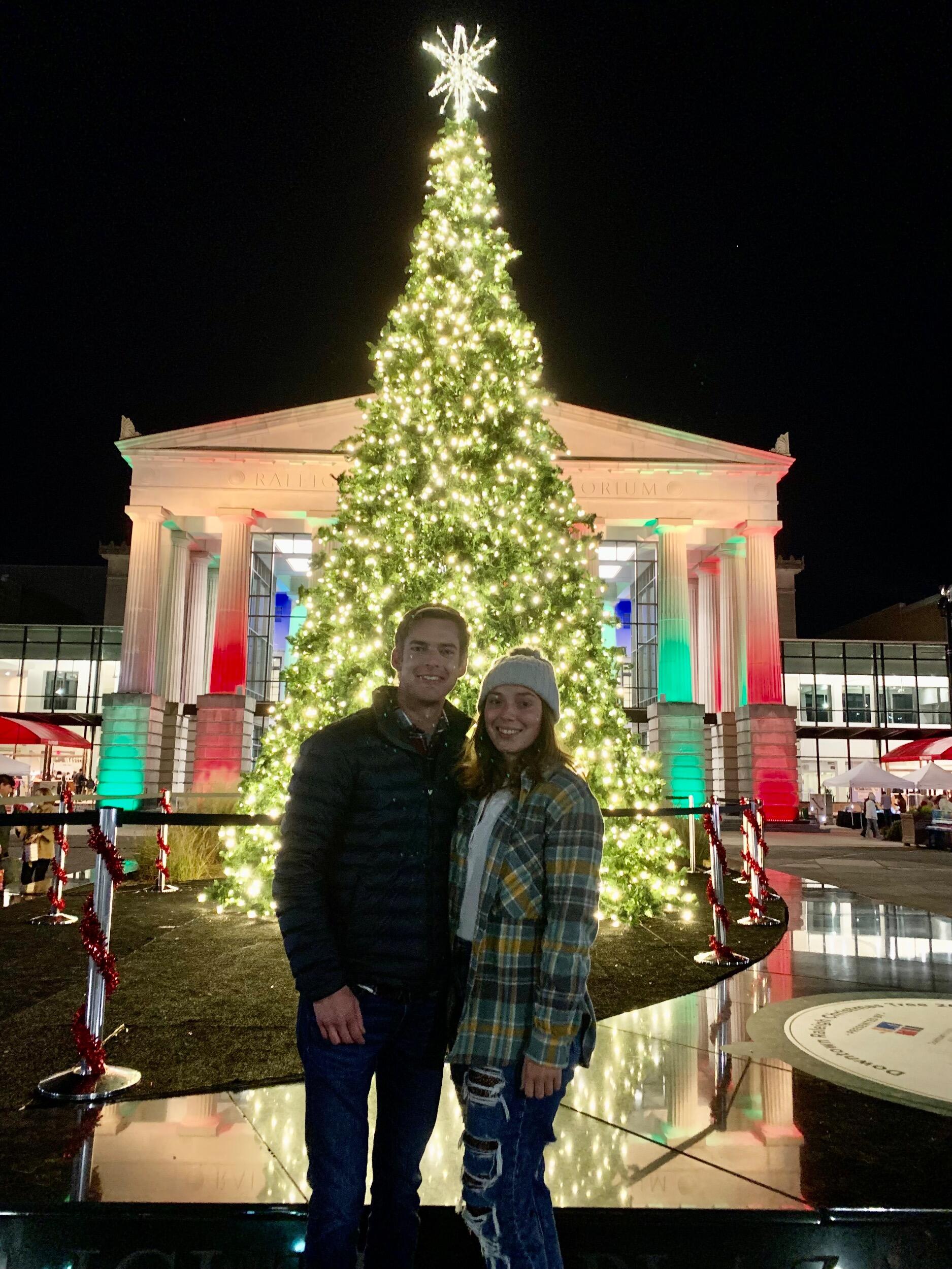 Their first date was Oct 16 but this is their first photo as a couple.