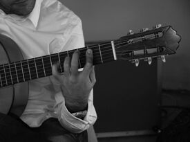 David Cordoba - Flamenco guitarist - Acoustic Guitarist - Austin, TX - Hero Gallery 4