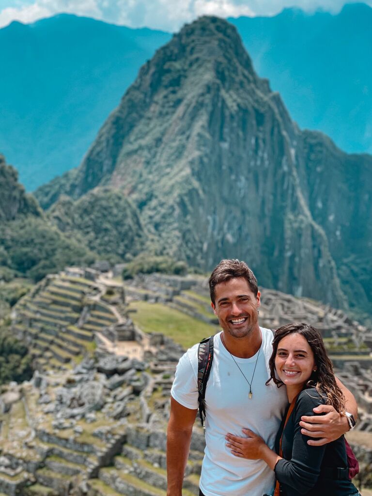 1 week in Peru! We ate only ceviche, journeyed to Machu Picchu, explored Cuzco on RVs, stayed on a floating lodge in the Amazon, and most importantly hugged sloths and tiny monkeys