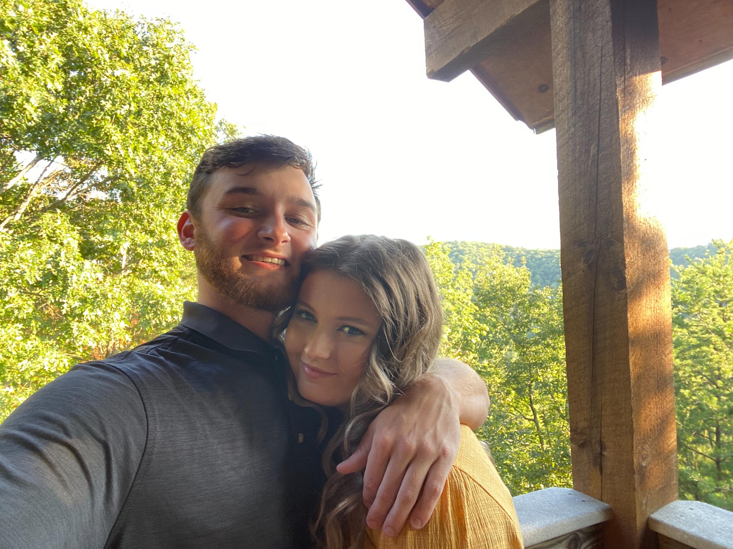 2021 was a big year! Nicole and Zachary moved into their first apartment together at the beginning of the year, and shortly after adopted their first cat, Valentine. Nicole started a new job with the City of Cincinnati as a 911 operator. Lastly, they headed back to Gatlinburg for a second anniversary trip!