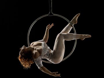 Lyra Levin - Circus Performer - San Francisco, CA - Hero Main