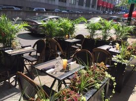 Kinzie Chophouse - Patio - Private Garden - Chicago, IL - Hero Gallery 4