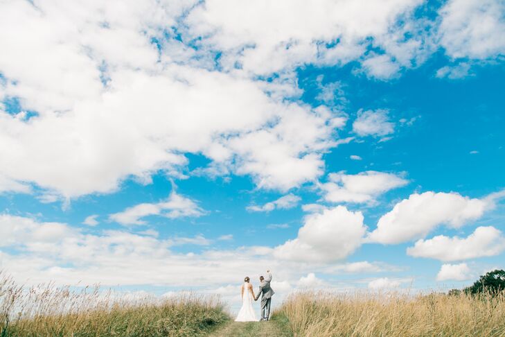 Rustic Barn Wedding At A Farm In Houghton Michigan