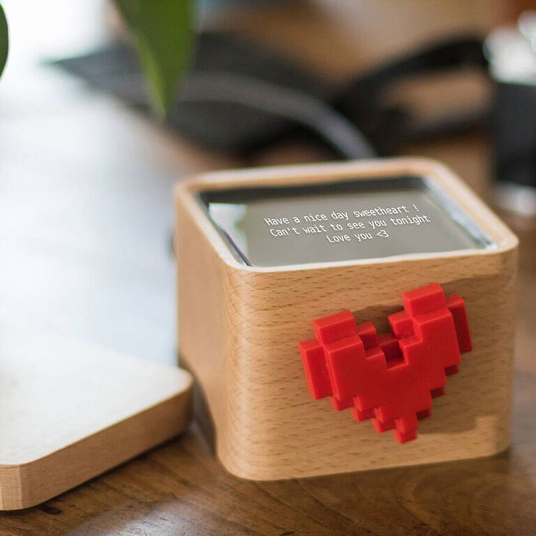 Top 10 girlfriend anniversary gifts ideas and inspiration