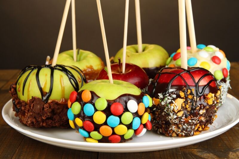 Halloween birthday party ideas - caramel apples