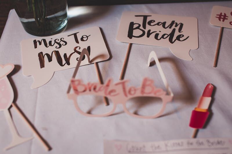 Bridal shower themes - Taylor Swift