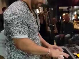 DJ Frankeys - Cover Band - Hermosa Beach, CA - Hero Gallery 4