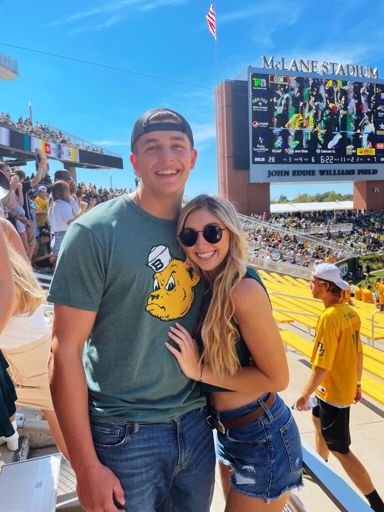 Logan visiting Sophomore year for a Baylor game!