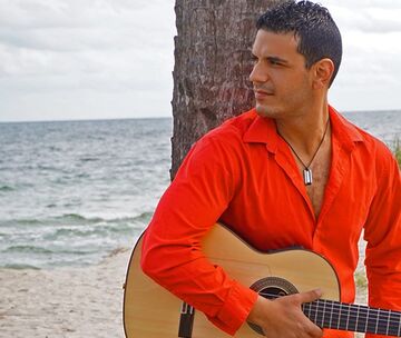 Mounny - Flamenco Acoustic Guitarist - Miami, FL - Hero Main