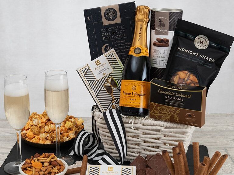 The 10 Best Engagement Gift Boxes & Baskets