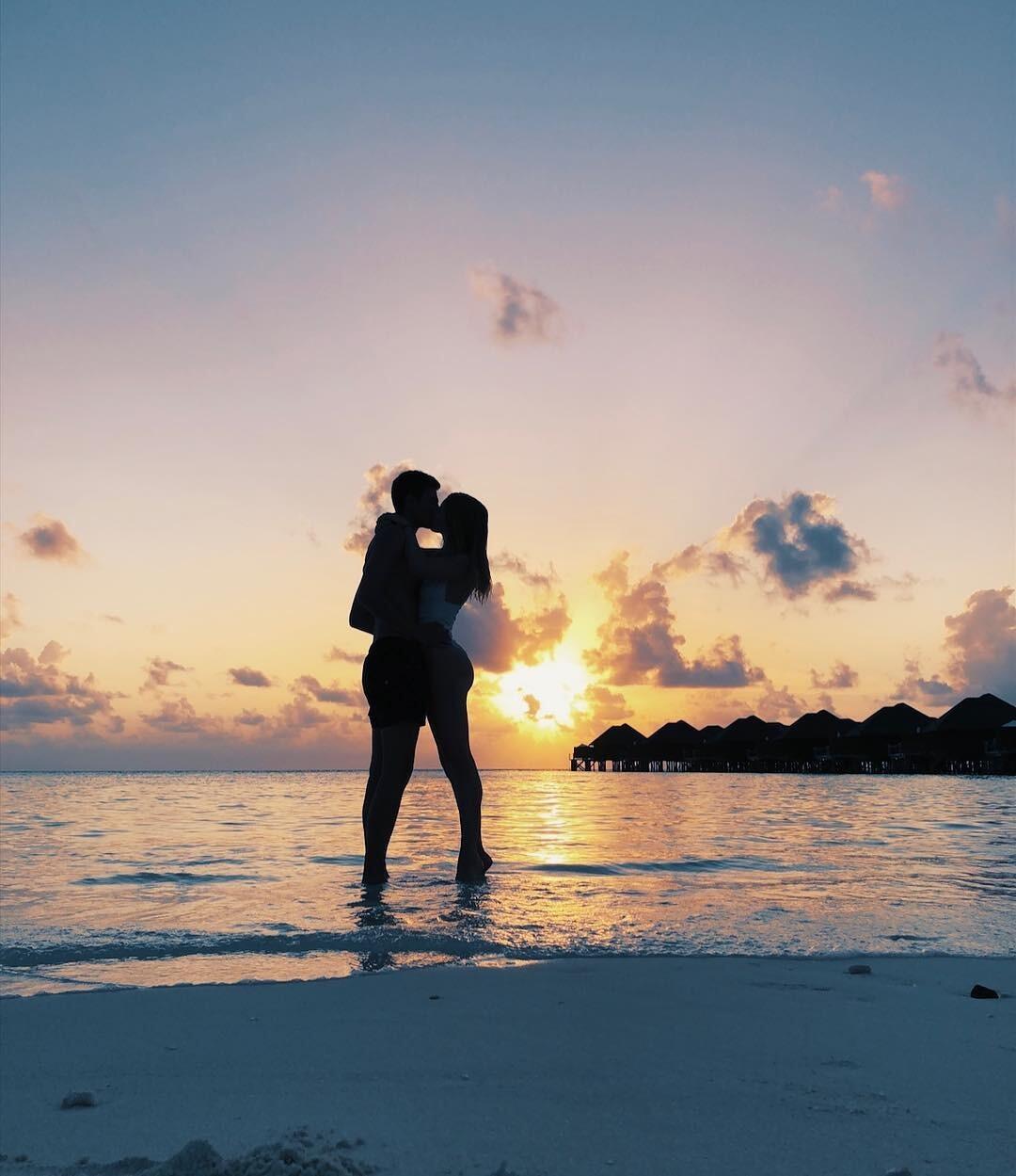 Seguimos recorriendo mundo juntos. En un año visitamos: Malasia, Singapur, Taiwan, Hong Kong, Shanghái, Mallorca, Dolomitas… No parábamos. Nuestro pasaporte empezó a llenarse… Descubriendo el mundo y entrenando juntos. 