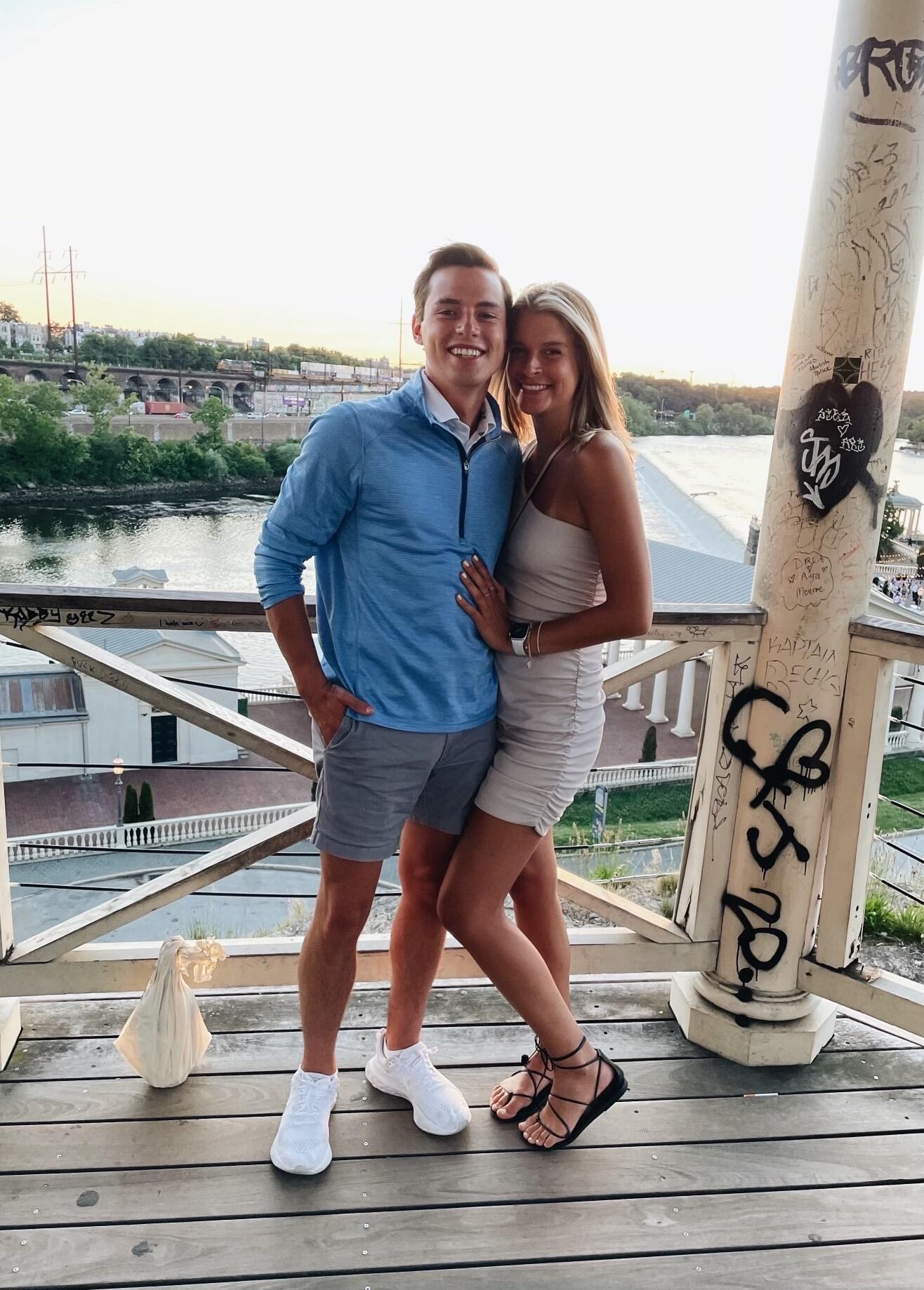 Chris & Lauren move to Philadelphia so Lauren could attend PA school at Thomas Jefferson University, while Chris was starting his career in business! 