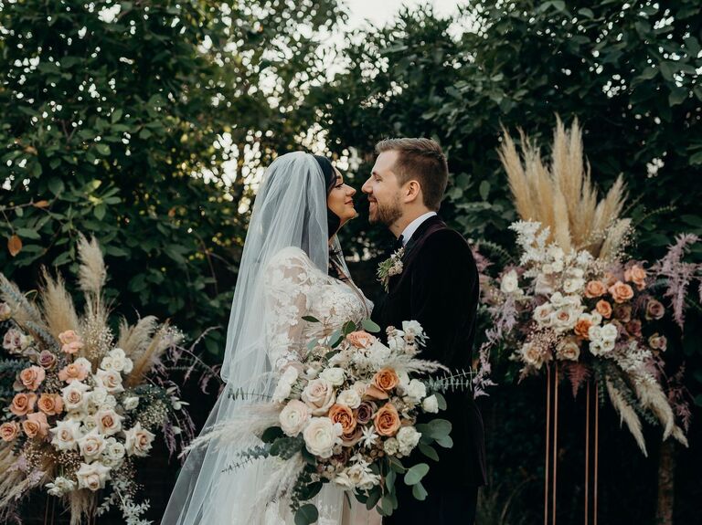 15 Apple Cider Bar Ideas for Your Fall Wedding