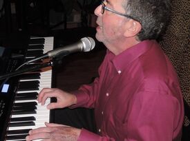 Andy Bossov -Singing Pianist- - Singing Pianist - Wilmette, IL - Hero Gallery 4