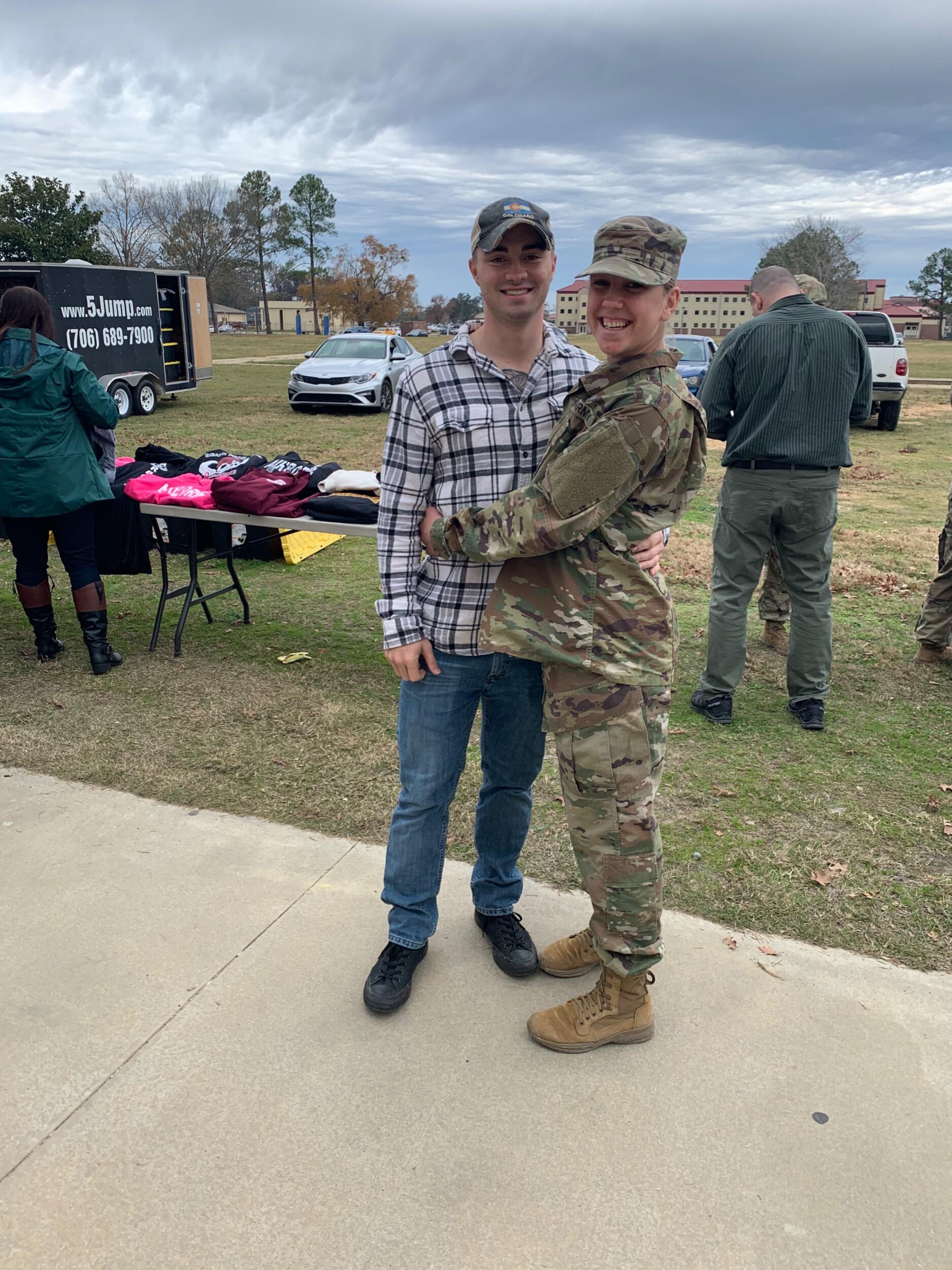 Derick attended Alyssa’s Airborne graduation and even pinned the wings onto her uniform. 