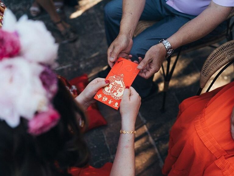 red envelope at Chinese wedding ceremony