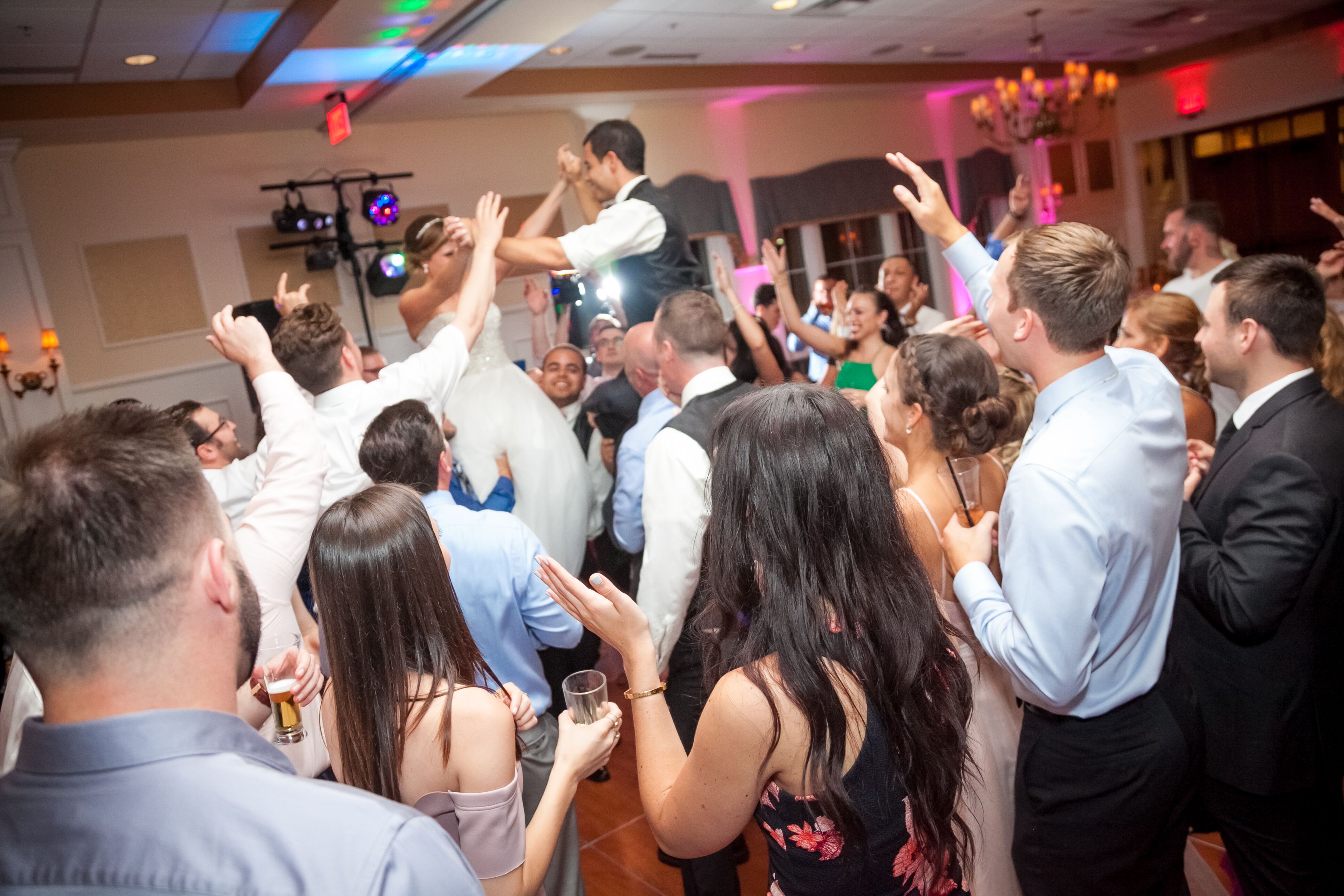 Frankie Carll Productions | DJs - The Knot