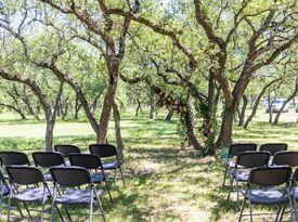 Vintage Oak Farms - Barn - Driftwood, TX - Hero Gallery 3