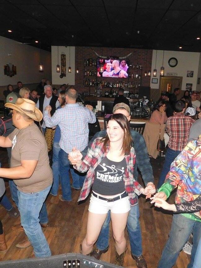Line Dancing - Monroe, CT (Liz Teaching)