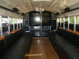 Griggs Limo - Party Bus - Aurora, CO - Hero Gallery 4