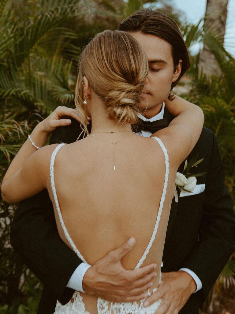 Best Wedding Hairstyles for Open Back Dresses