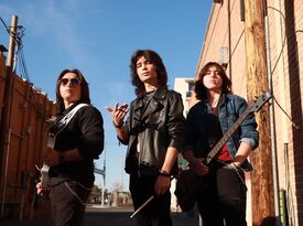 The V-Knights - Rock Band - Tucson, AZ - Hero Gallery 4