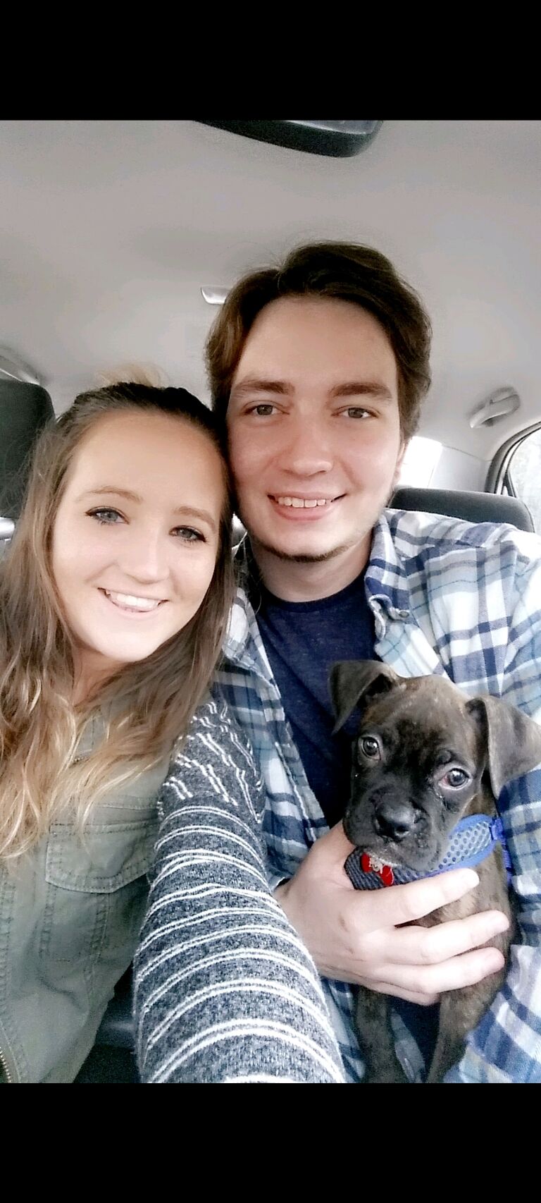 Josh got a puppy and they became a little family of 3 🐶